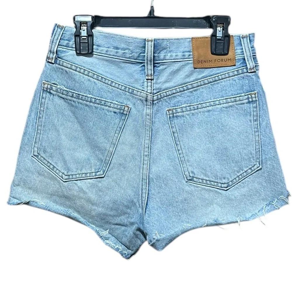 Aritzia Denim Forum Farrah Cheeky Short‎ Cutoff Denim Shorts Light Wash